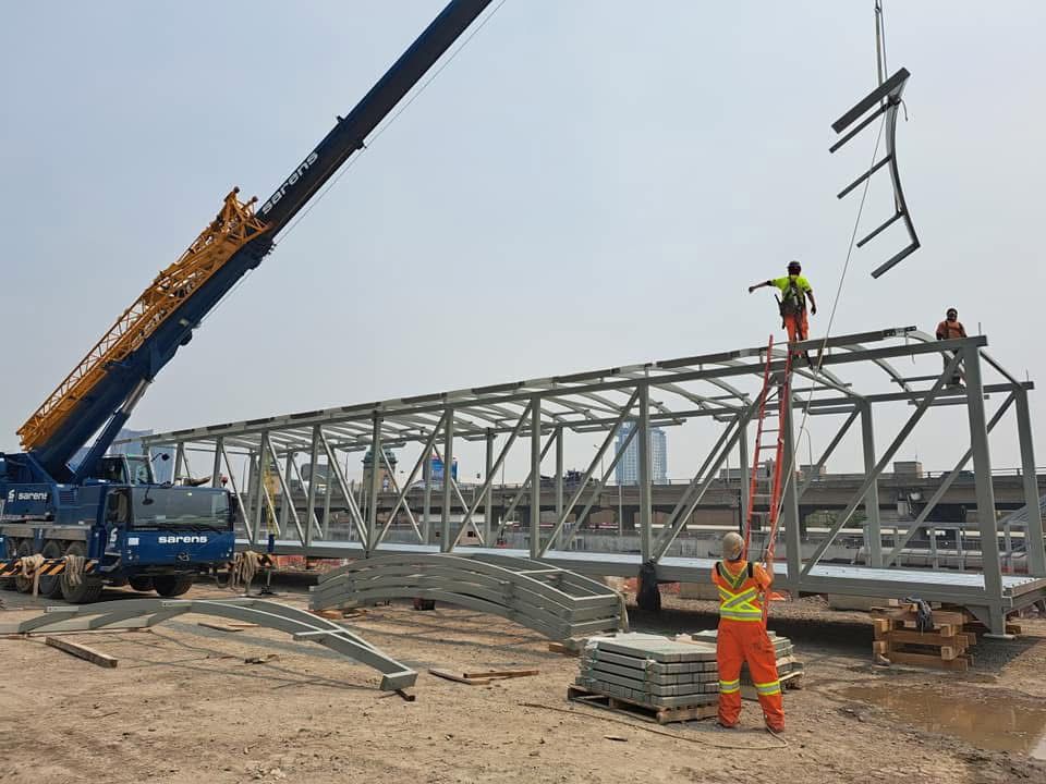 Sylvan workers during the steel erection process.